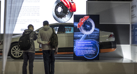 Wyścigowe stoisko ProfiAuto podczas Warsaw Motor Show