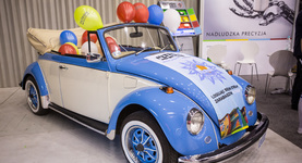 Piękne dziewczyny, ryk silników i branżowe szkolenia – relacja z ProfiAuto Show 2015