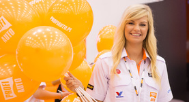 Piękne dziewczyny, ryk silników i branżowe szkolenia – relacja z ProfiAuto Show 2015