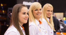 Piękne dziewczyny, ryk silników i branżowe szkolenia – relacja z ProfiAuto Show 2015