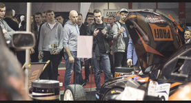 Wyścigowe stoisko ProfiAuto podczas Warsaw Motor Show