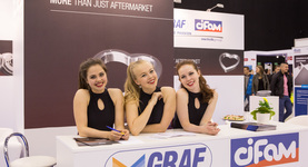Piękne dziewczyny, ryk silników i branżowe szkolenia – relacja z ProfiAuto Show 2015