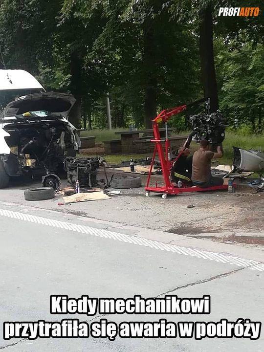 Przed podróżą warto zadbać o stan techniczny samochodu.Co należałoby zweryfikować❓#ProfiAuto…